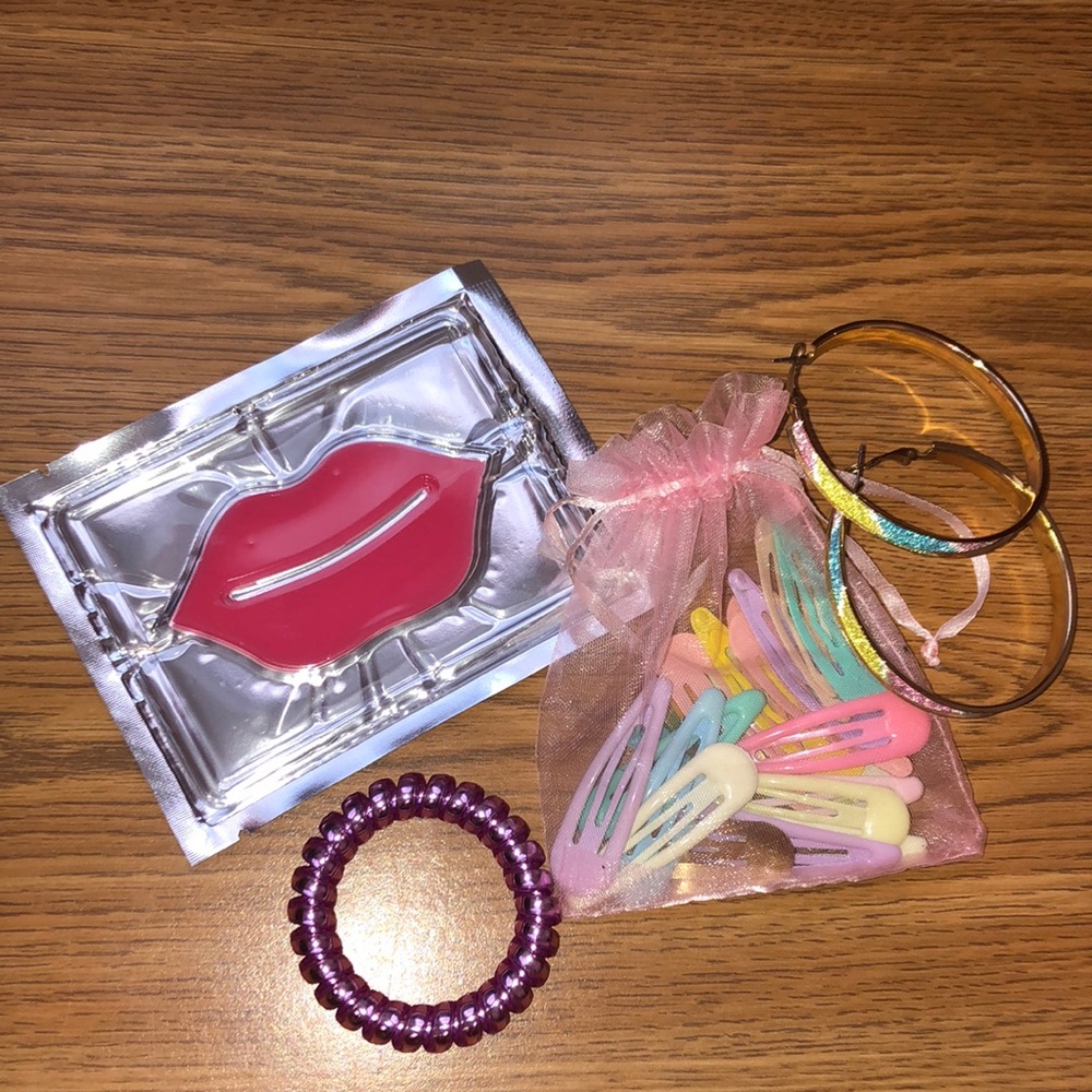 Bundle of Accessories